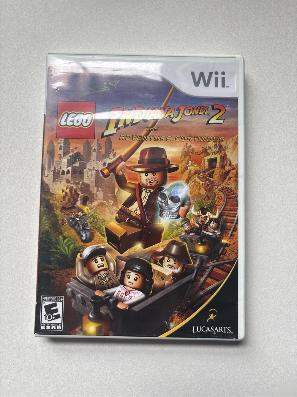 LEGO Indiana Jones 2 Wii - Brown and‎ Gold Cover